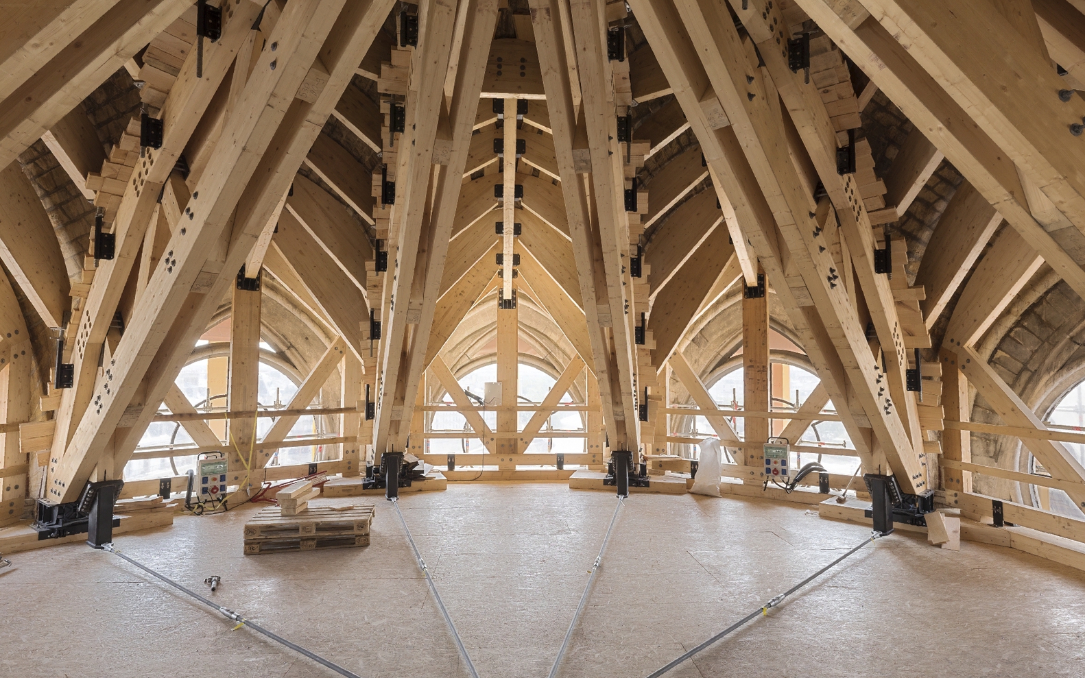 26-27 C02 Les chantiers de Notre-Dame