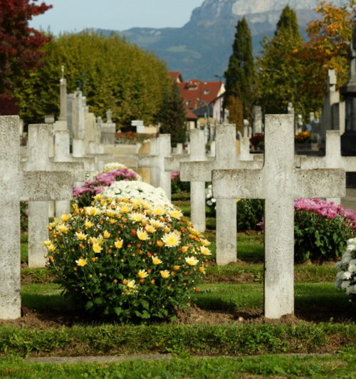 26-27 V07 Le cimetière de Loverchy