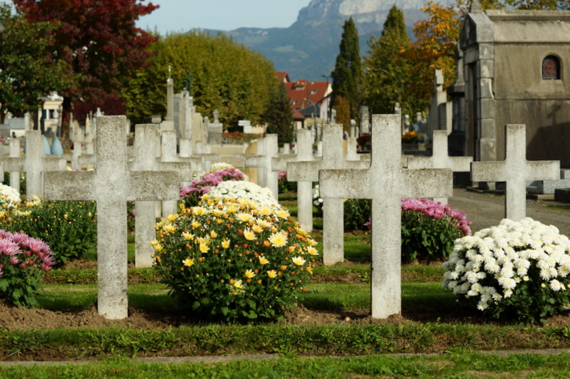 26-27 V07 Le cimetière de Loverchy