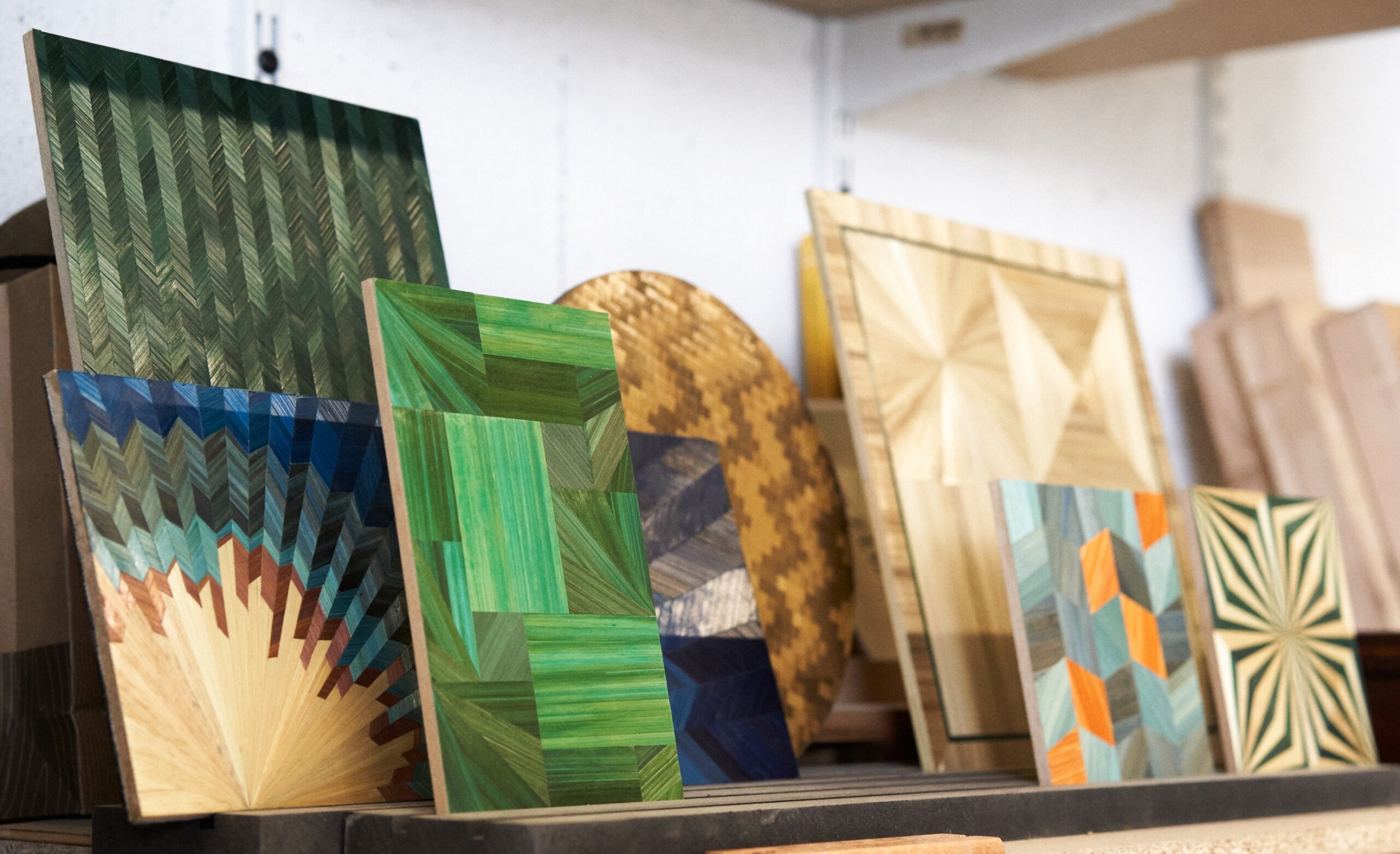 26-27 V12 La marqueterie de paille : tout un art !