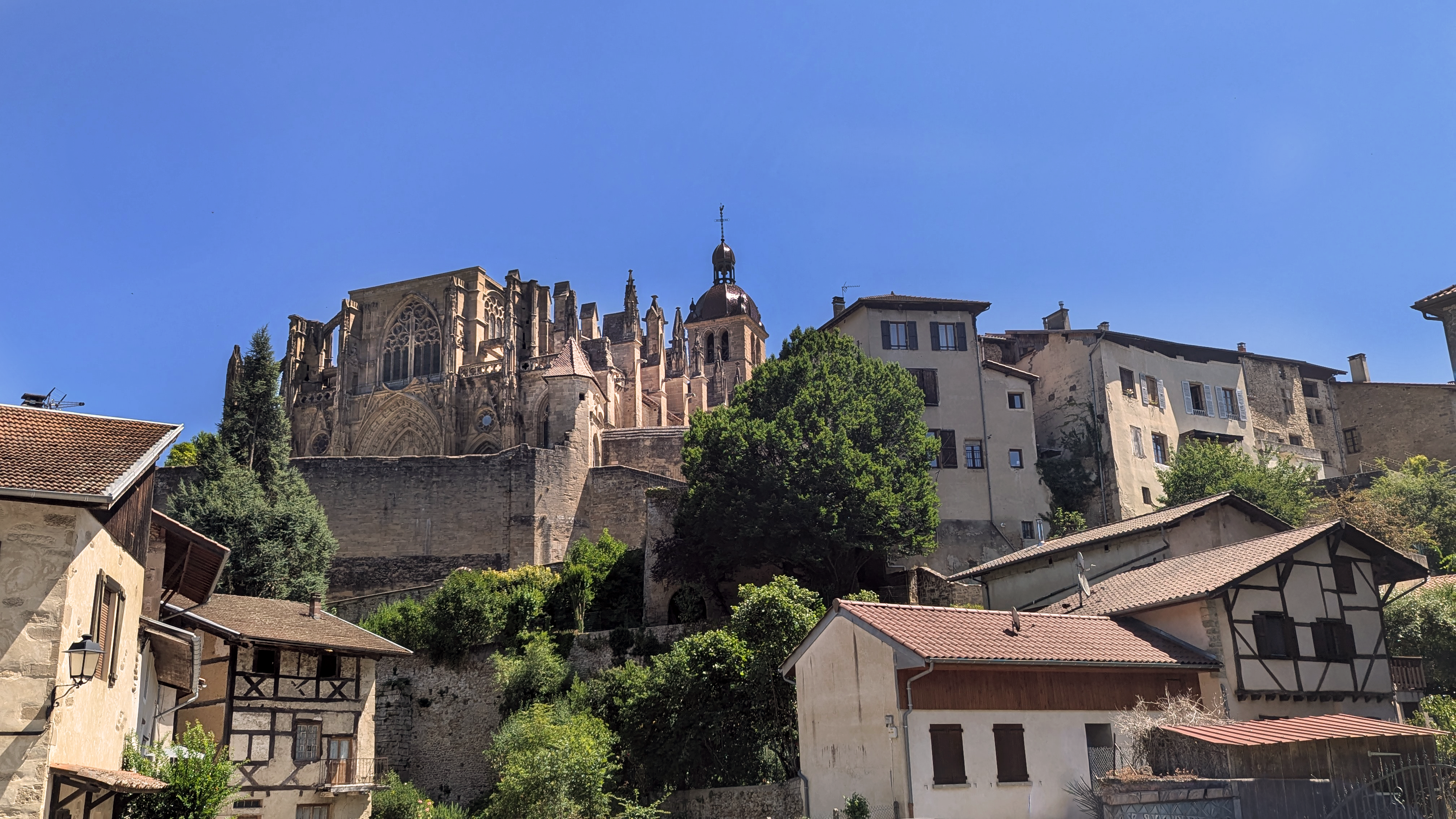 26-27 V19 Saint-Antoine l'Abbaye